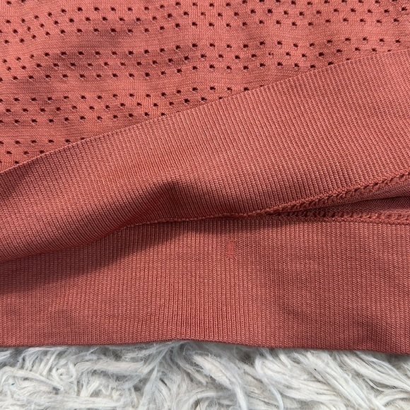 Lululemon Breeze By Muscle Tank II *Squad Quicksand / Quicksand - Picture 2 of 5